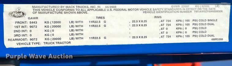 image for item EK8102 2009 Mack CXU semi truck