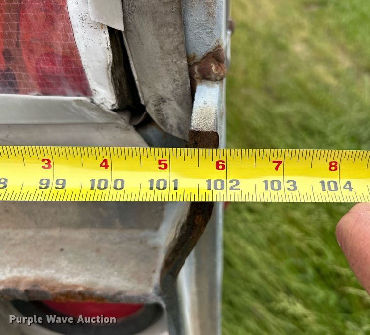 image for item EK8106 2007 Vanguard VIP4000 dry van trailer