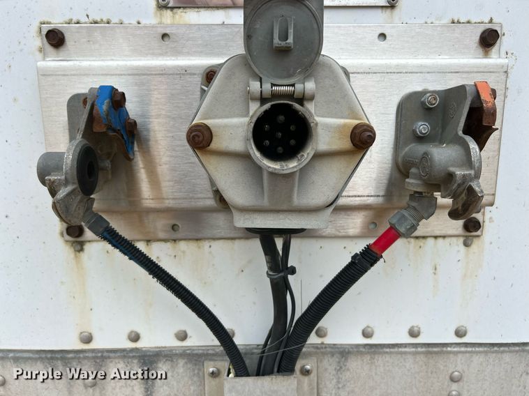 image for item EK8107 2005 Great Dane 7311TP-SA dry van trailer