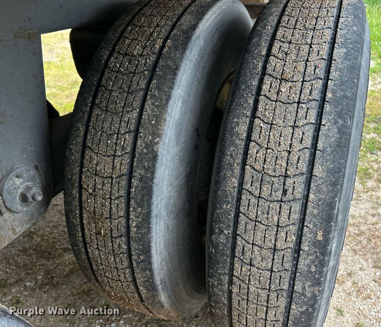 image for item EK8107 2005 Great Dane 7311TP-SA dry van trailer