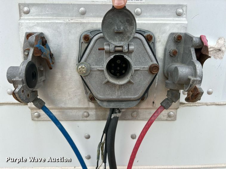 image for item EK8109 2007 Utility VS2DC dry van trailer