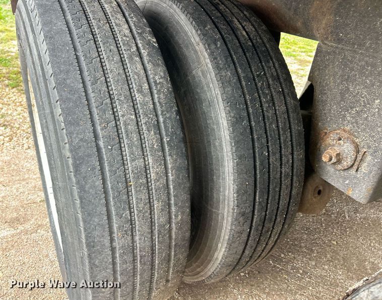 image for item EK8109 2007 Utility VS2DC dry van trailer