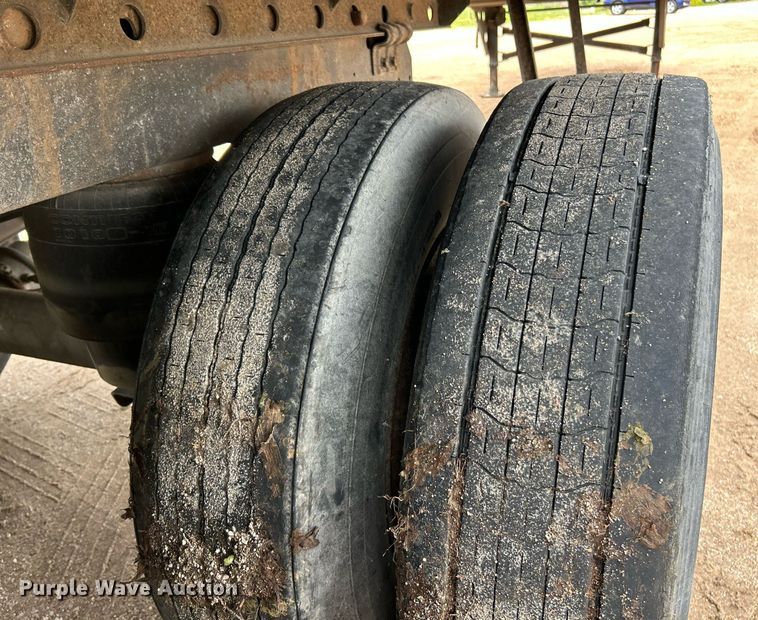 image for item EK8109 2007 Utility VS2DC dry van trailer