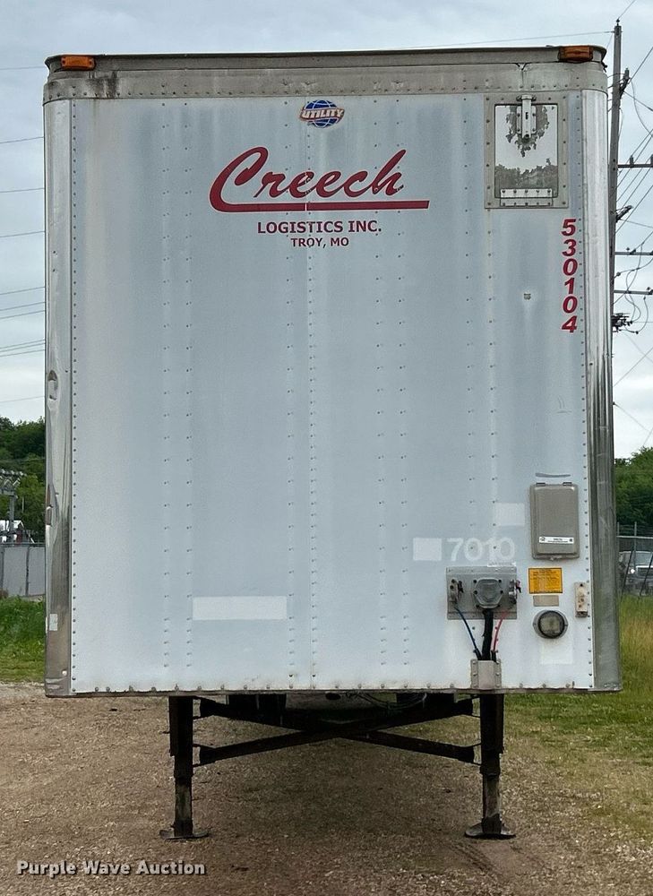 image for item EK8110 2001 Utility VS2DG dry van trailer