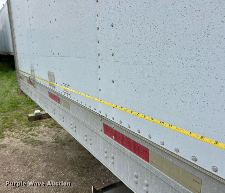 image for item EK8110 2001 Utility VS2DG dry van trailer