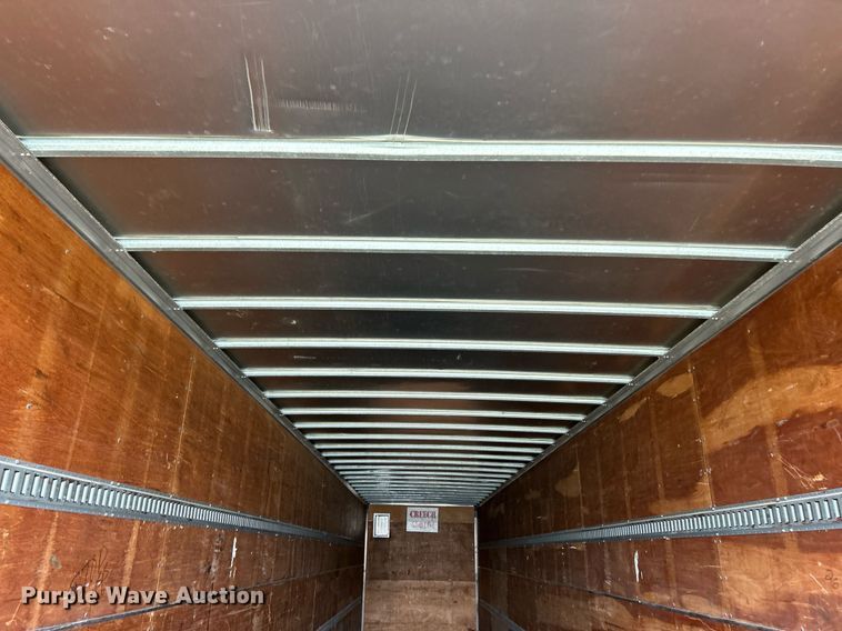 image for item EK8110 2001 Utility VS2DG dry van trailer