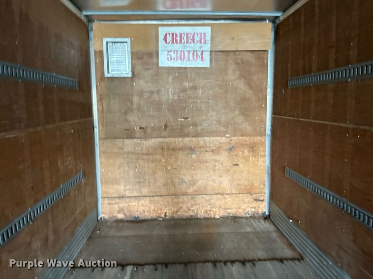 image for item EK8110 2001 Utility VS2DG dry van trailer