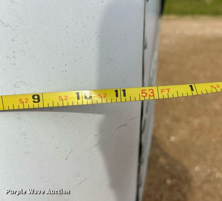 image for item EK8111 2005 Utility VS2DC dry van trailer