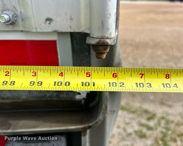 image for item EK8111 2005 Utility VS2DC dry van trailer