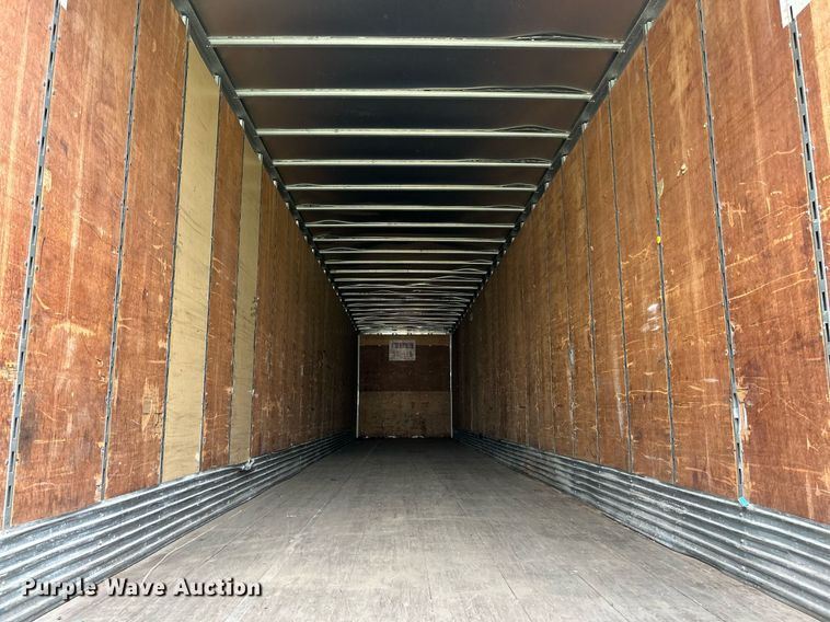 image for item EK8111 2005 Utility VS2DC dry van trailer