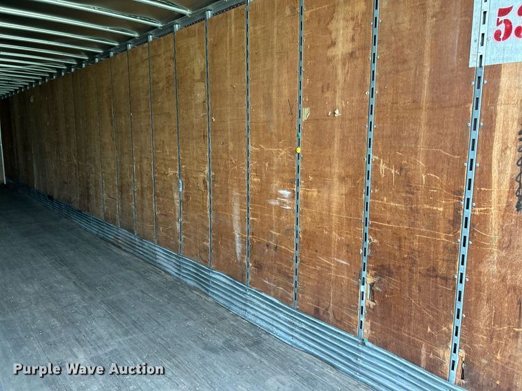 image for item EK8111 2005 Utility VS2DC dry van trailer