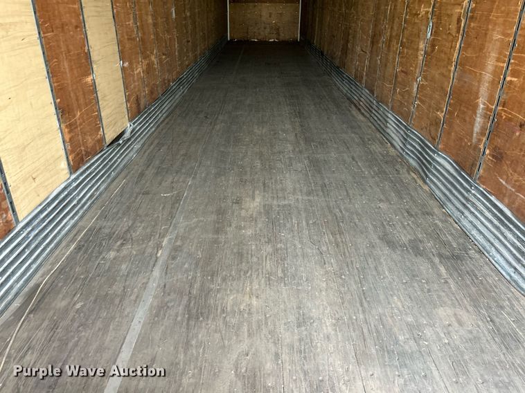 image for item EK8111 2005 Utility VS2DC dry van trailer