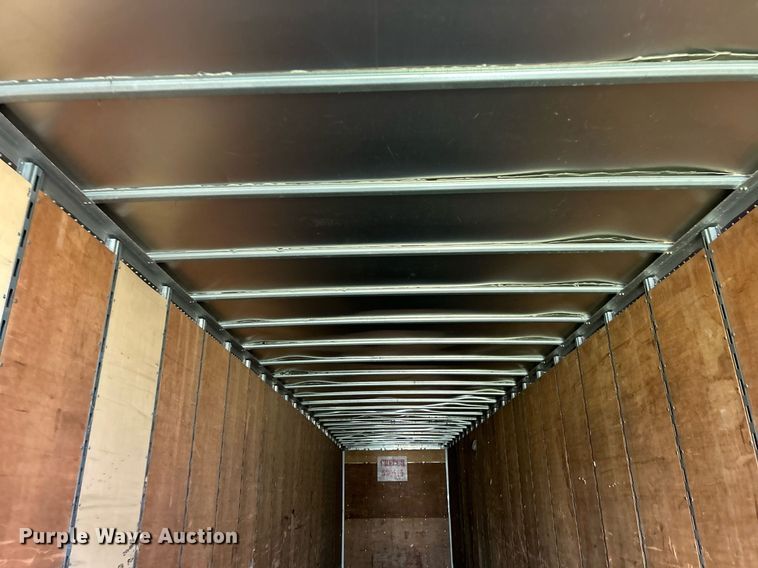 image for item EK8111 2005 Utility VS2DC dry van trailer