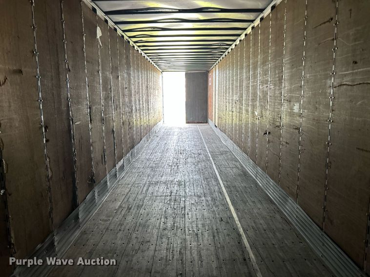 image for item EK8111 2005 Utility VS2DC dry van trailer