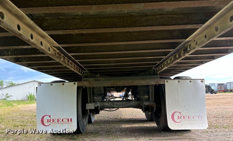 image for item EK8111 2005 Utility VS2DC dry van trailer