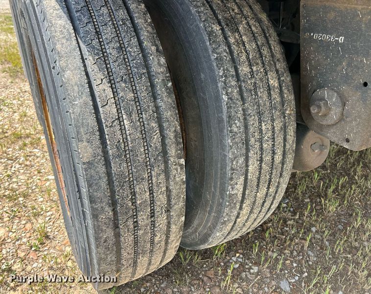 image for item EK8112 2013 Great Dane CTL-11144-11053 refrigerated van trailer