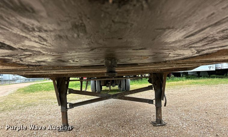 image for item EK8113 2007 Utility VS2DC dry van trailer