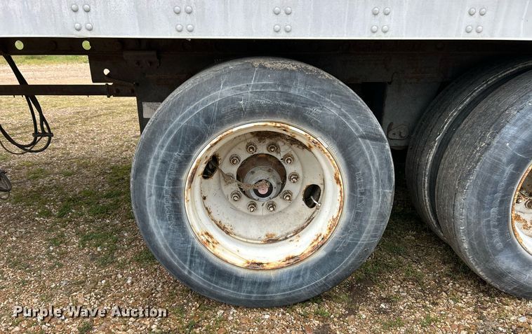 image for item EK8113 2007 Utility VS2DC dry van trailer