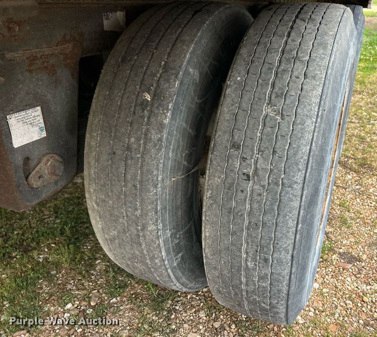 image for item EK8113 2007 Utility VS2DC dry van trailer