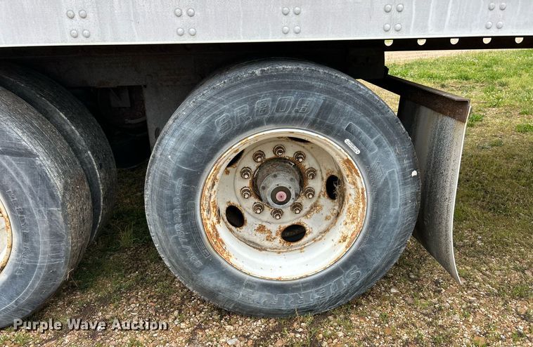 image for item EK8113 2007 Utility VS2DC dry van trailer