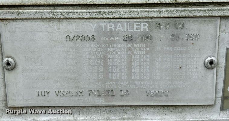 image for item EK8113 2007 Utility VS2DC dry van trailer