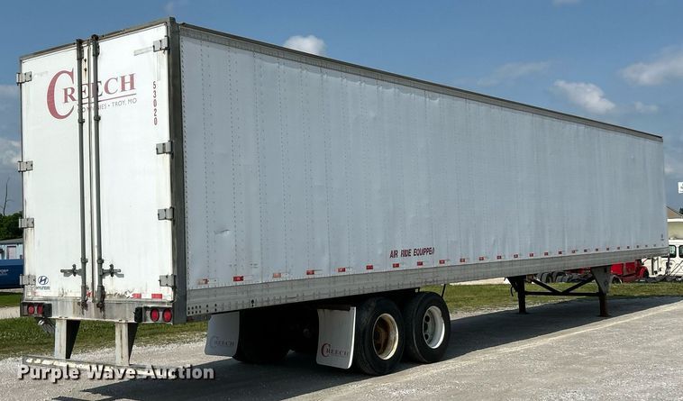 image for item EK8117 2007 Hyundai dry van trailer