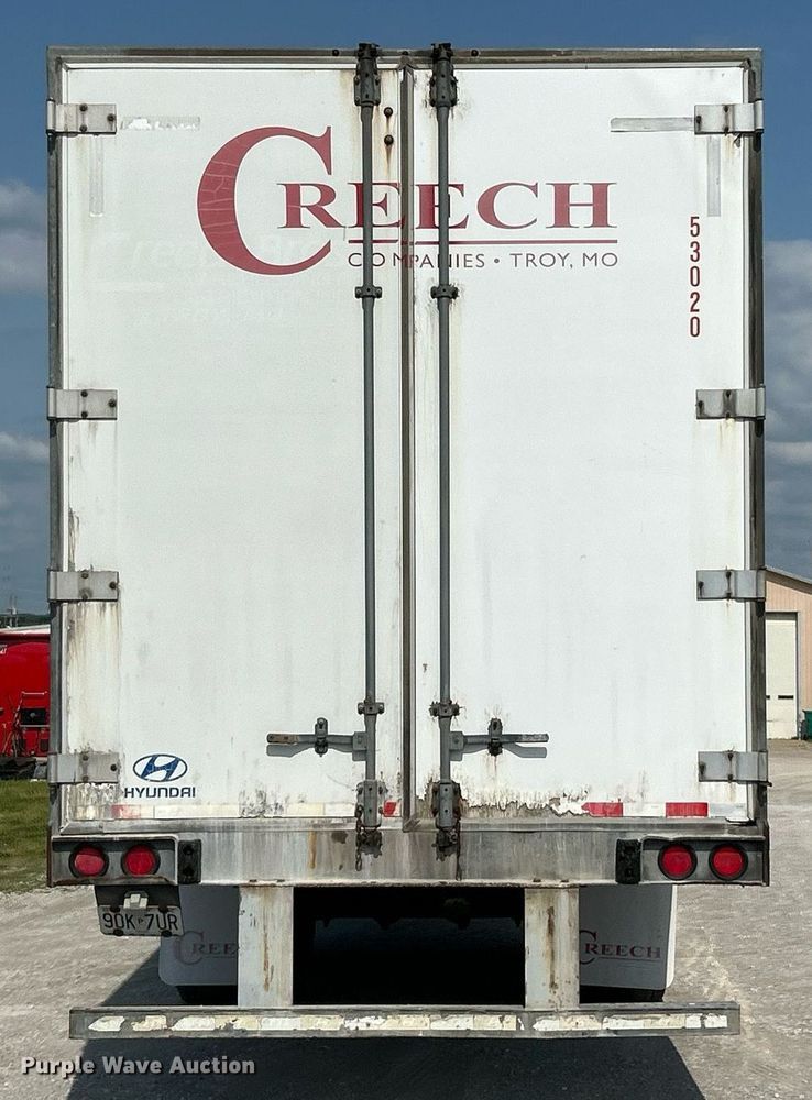 image for item EK8117 2007 Hyundai dry van trailer