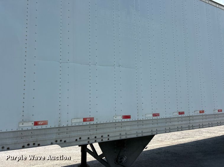 image for item EK8117 2007 Hyundai dry van trailer