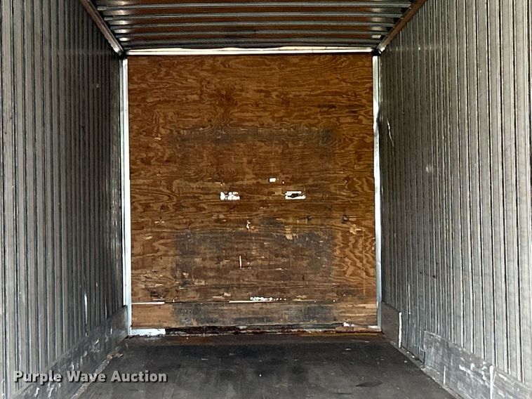 image for item EK8117 2007 Hyundai dry van trailer