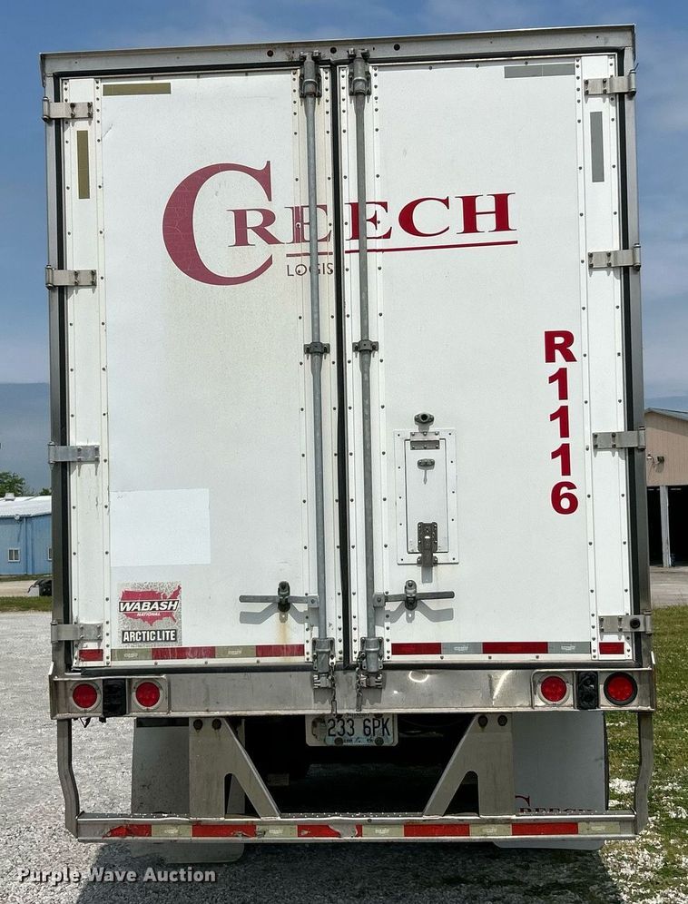 image for item EK8118 2011 Wabash refrigerated van trailer