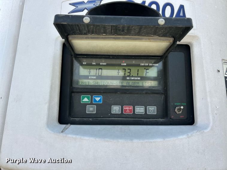 image for item EK8118 2011 Wabash refrigerated van trailer