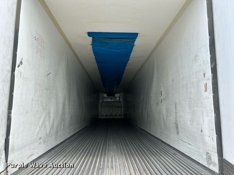 image for item EK8118 2011 Wabash refrigerated van trailer