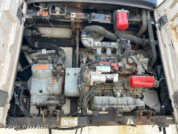 image for item EK8118 2011 Wabash refrigerated van trailer