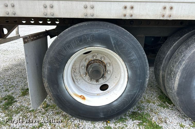 image for item EK8118 2011 Wabash refrigerated van trailer