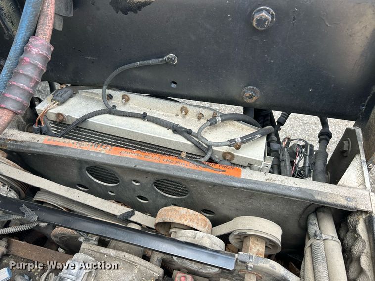 image for item EK8125 2010 Freightliner Cascadia semi truck