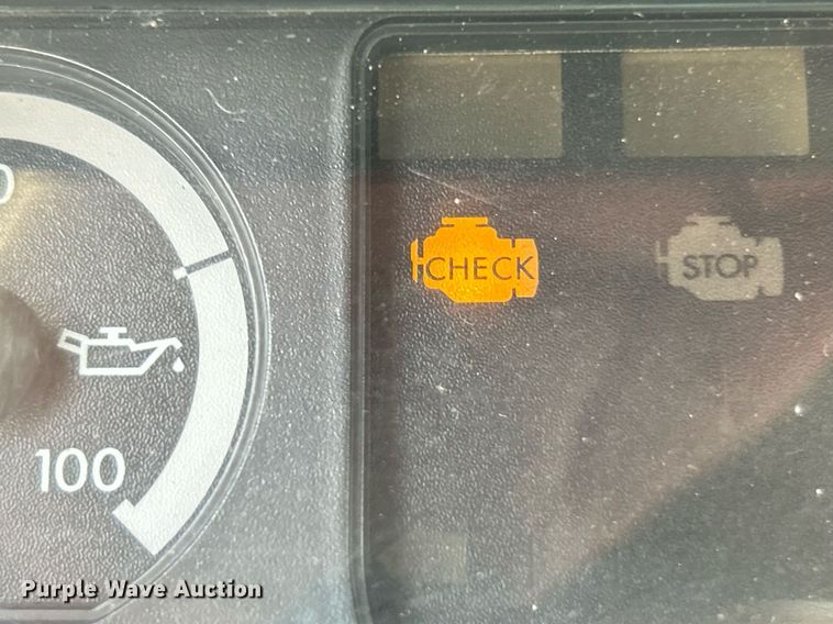 image for item EK8125 2010 Freightliner Cascadia semi truck