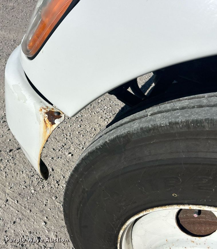 image for item EK8146 2015 Kenworth T370 truck cab and chassis