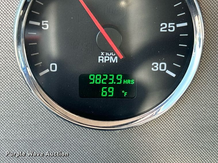 image for item EK8146 2015 Kenworth T370 truck cab and chassis