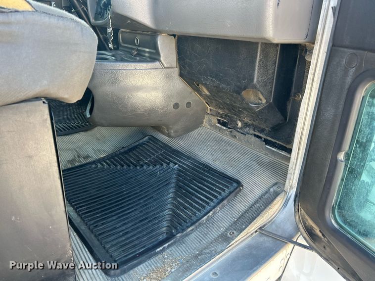 image for item EK8146 2015 Kenworth T370 truck cab and chassis