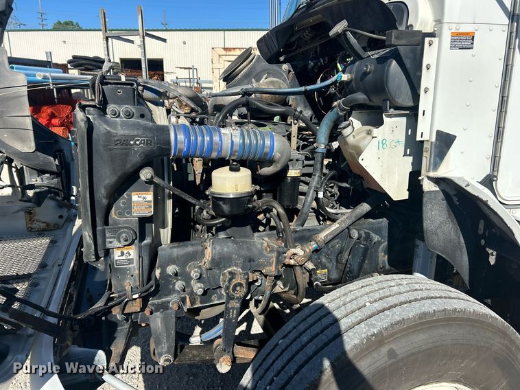 image for item EK8146 2015 Kenworth T370 truck cab and chassis