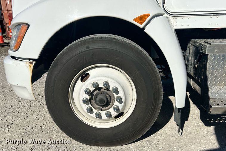 image for item EK8146 2015 Kenworth T370 truck cab and chassis