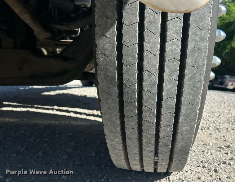 image for item EK8146 2015 Kenworth T370 truck cab and chassis