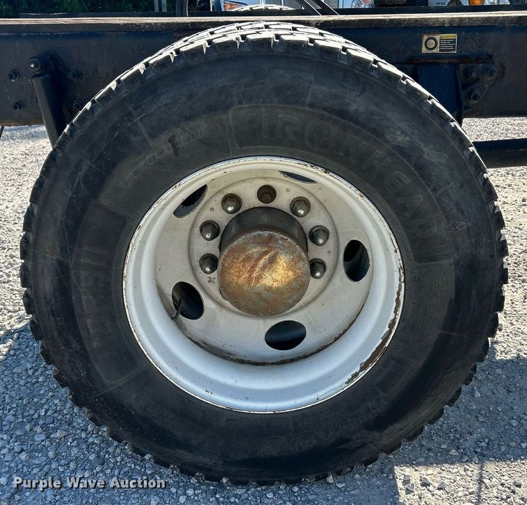 image for item EK8146 2015 Kenworth T370 truck cab and chassis