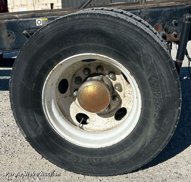 image for item EK8146 2015 Kenworth T370 truck cab and chassis