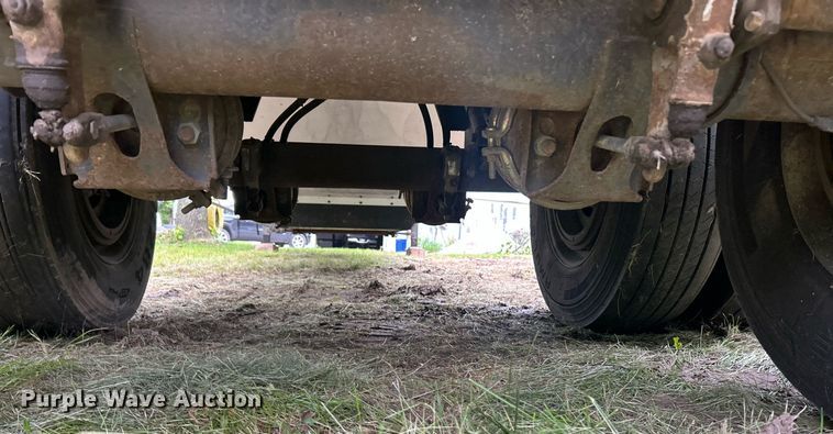 image for item EK8160 2012 Timpte grain trailer