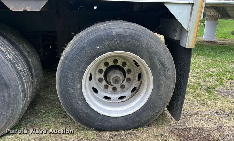 image for item EK8160 2012 Timpte grain trailer