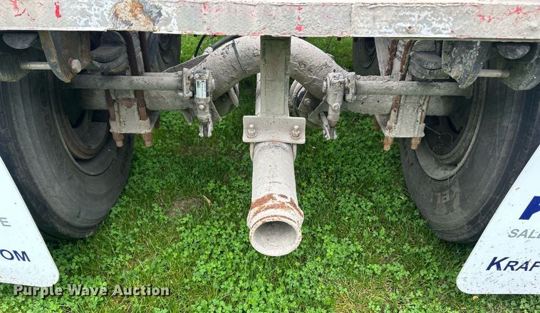 image for item EK8161 1989 Heil pneumatic dry bulk trailer