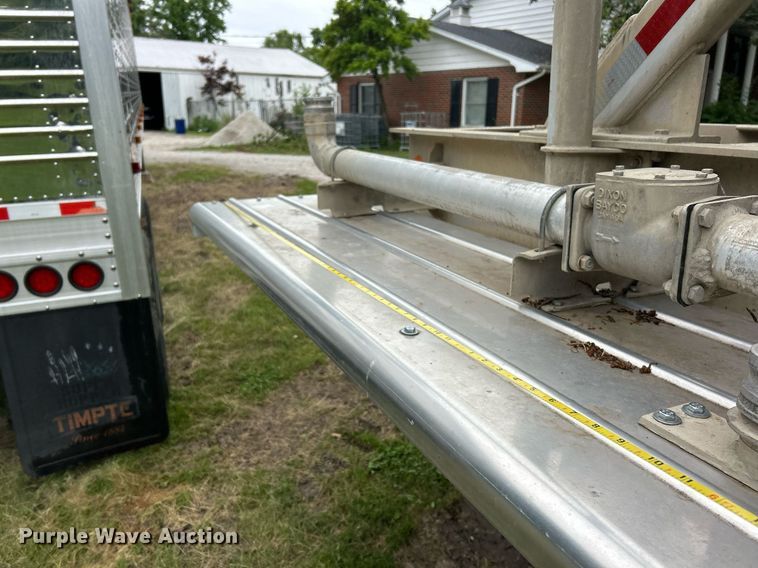 image for item EK8161 1989 Heil pneumatic dry bulk trailer