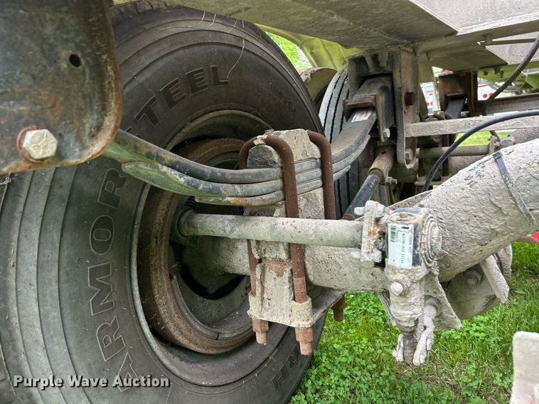 image for item EK8161 1989 Heil pneumatic dry bulk trailer