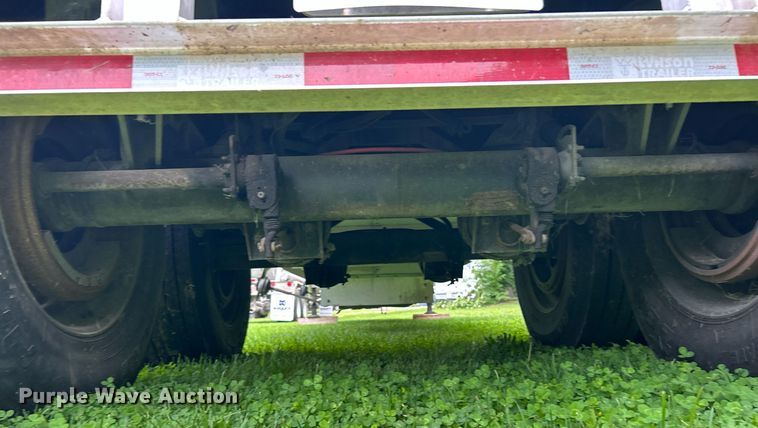 image for item EK8162 2017 Wilson Commander grain trailer